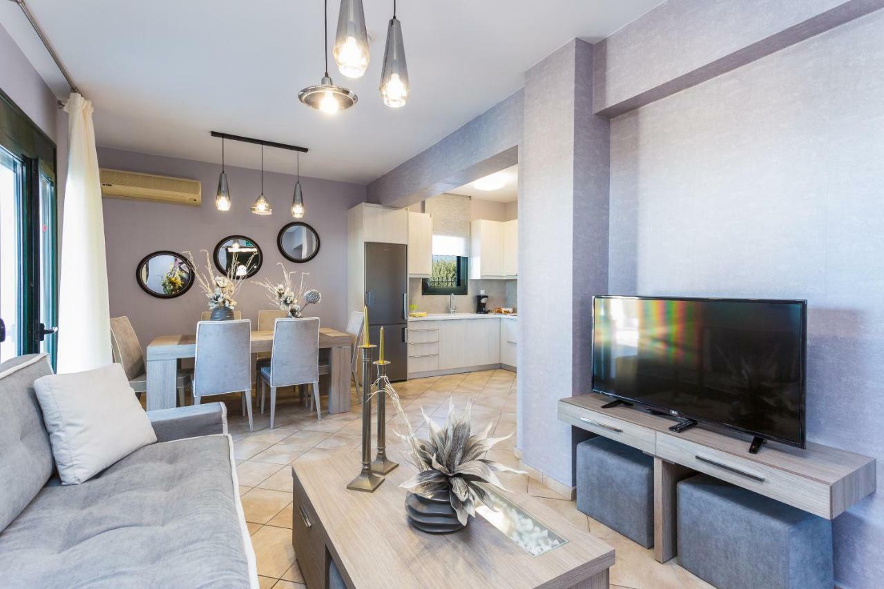 Angeliana  Evangelos Villas, Lavish Touch, By Thinkvilla מראה חיצוני תמונה